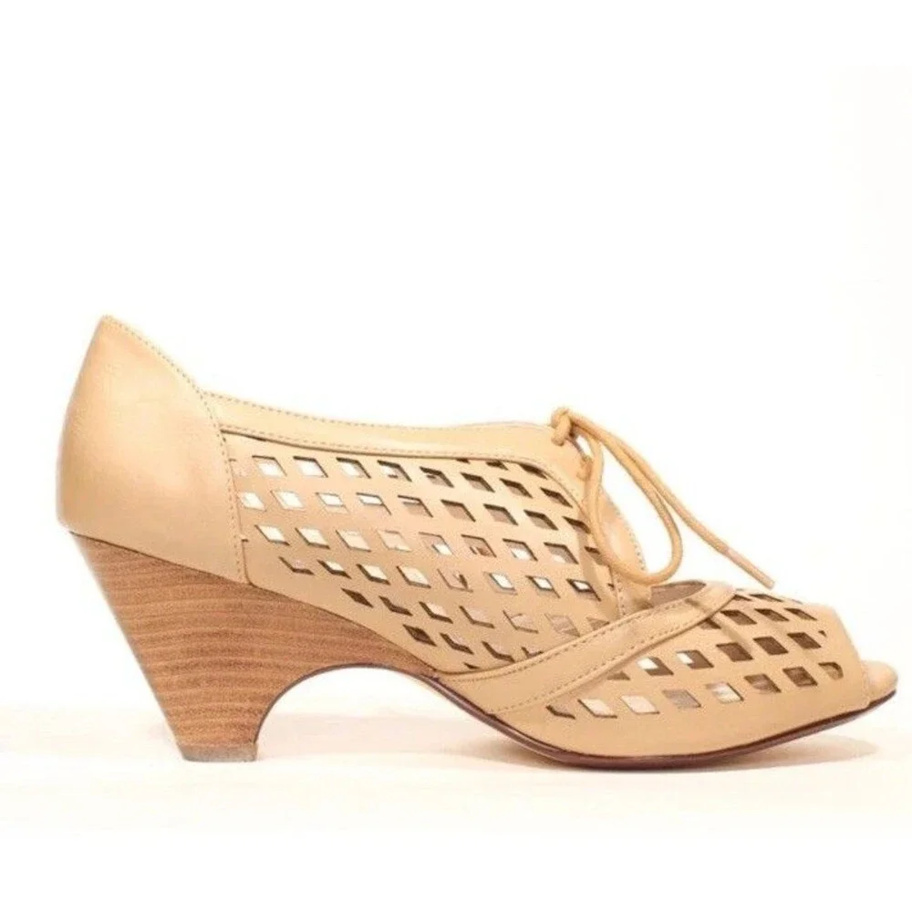 Chelsea Crew Javitz Leather Heeled Open Toe Laser Cut Sandals Sz 38